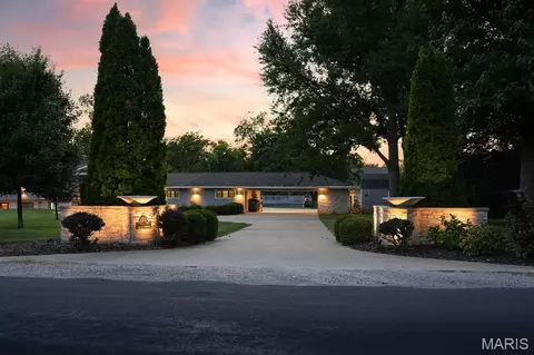 Exterior - 1114 S Perrine Ave, Centralia, IL 62801 photo 28 of 28