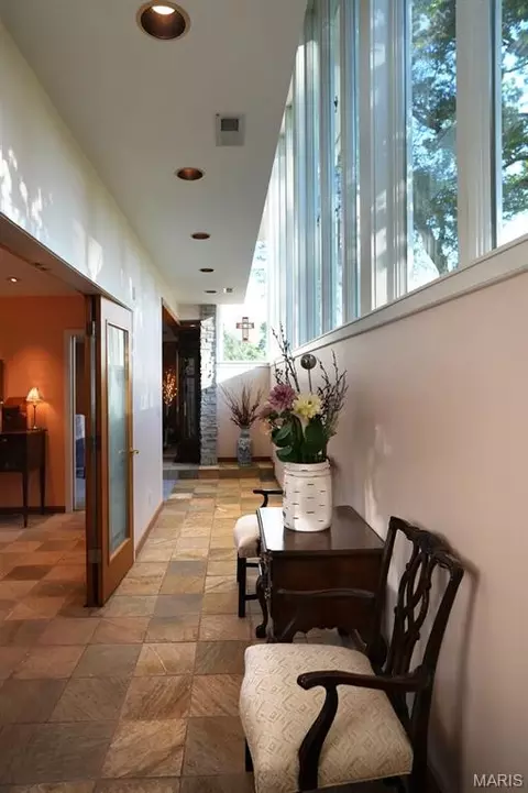 Entry Way - 1114 S Perrine Ave, Centralia, IL 62801 photo 8 of 11