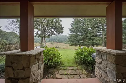 Exterior - 47 W Nottingham Cir, Sullivan, MO 63080 photo 3 of 24