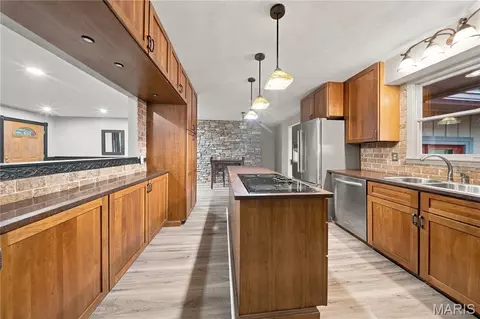Kitchen - 47 W Nottingham Cir, Sullivan, MO 63080 photo 2 of 3