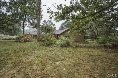 Exterior - 47 W Nottingham Cir, Sullivan, MO 63080 photo 14 of 24