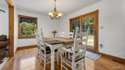 Dining - 2371 Highway 100, Hermann, MO 65041 photo 1 of 4