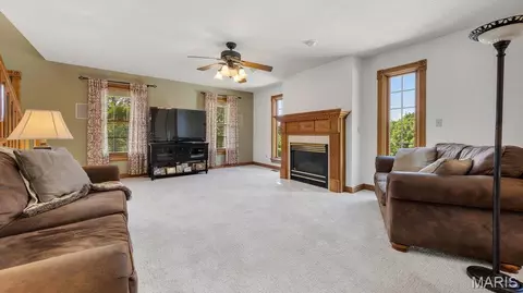 Living - 2371 Highway 100, Hermann, MO 65041 photo 4 of 5