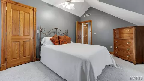 Bedroom - 2371 Highway 100, Hermann, MO 65041 photo 6 of 9