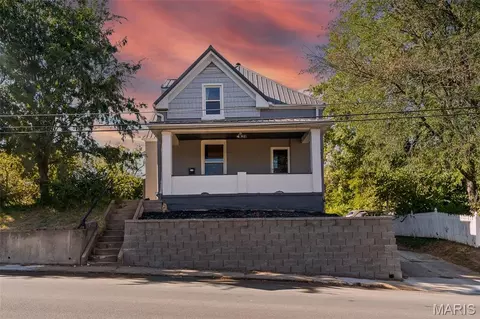912 Broadway St, Jefferson City, MO 65101