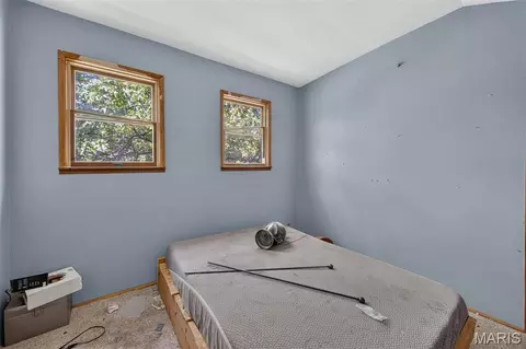 Bedroom - 5080 Hillcrest Rd, Arnold, MO 63010 photo 4 of 5