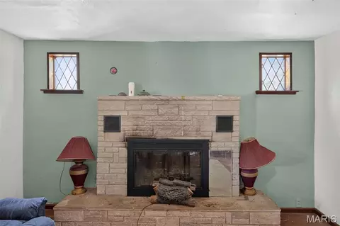 Living - 5080 Hillcrest Rd, Arnold, MO 63010 photo 3 of 4