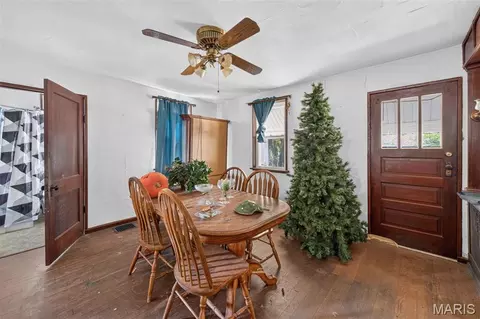 Dining - 5080 Hillcrest Rd, Arnold, MO 63010 photo 2 of 3