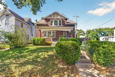 1901 Mccausland Ave, Saint Louis, MO 63117