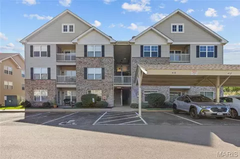 Exterior - 422 Bramblett Hls, O'fallon, MO 63366 photo 1 of 3