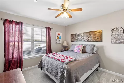 Bedroom - 422 Bramblett Hls, O'fallon, MO 63366 photo 2 of 3