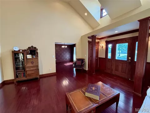 Entry Way - 111 Westview, Palmyra, MO 63461 photo 2 of 3