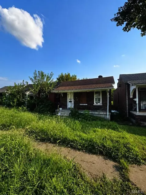 4920 San Francisco Ave, Saint Louis, MO 63115