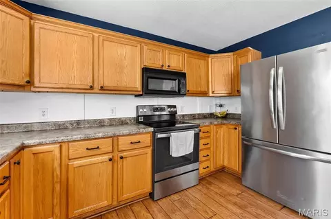 Kitchen - 398 Mark Ave, Jackson, MO 63755 photo 3 of 3