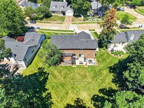 View/Area - 874 Sugar Hill Dr, Manchester, MO 63021 photo 3 of 11