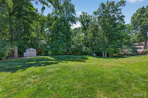 Exterior - 874 Sugar Hill Dr, Manchester, MO 63021 photo 15 of 16