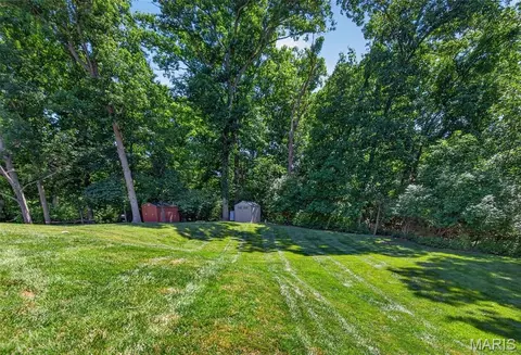 Exterior - 874 Sugar Hill Dr, Manchester, MO 63021 photo 16 of 16
