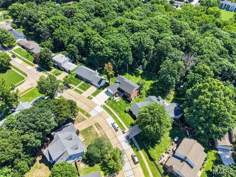 View/Area - 874 Sugar Hill Dr, Manchester, MO 63021 photo 9 of 11