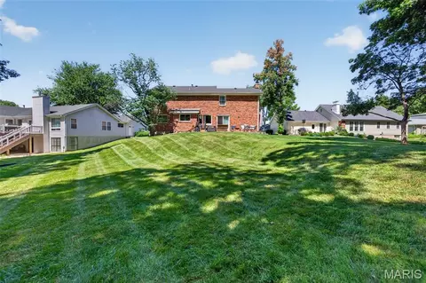 Exterior - 874 Sugar Hill Dr, Manchester, MO 63021 photo 14 of 16