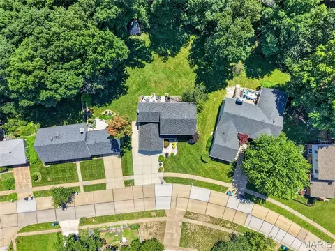 View/Area - 874 Sugar Hill Dr, Manchester, MO 63021 photo 7 of 11