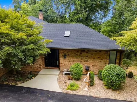 Exterior - 324 Druscilla Ln, Waterloo, IL 62298 photo 4 of 33