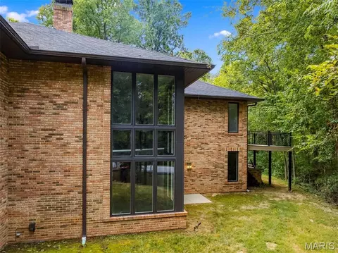 Exterior - 324 Druscilla Ln, Waterloo, IL 62298 photo 3 of 33