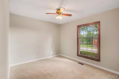 Bedroom - 9311 Cinnabar Dr, Sappington, MO 63126 photo 4 of 6