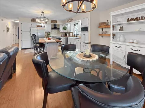Dining - 26 Islander Dr, Brighton, IL 62012 photo 2 of 2