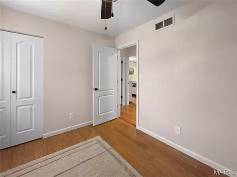 Bedroom - 26 Islander Dr, Brighton, IL 62012 photo 8 of 8
