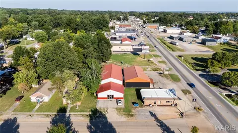 View/Area - 612 W Oak St, Dexter, MO 63841 photo 2 of 2