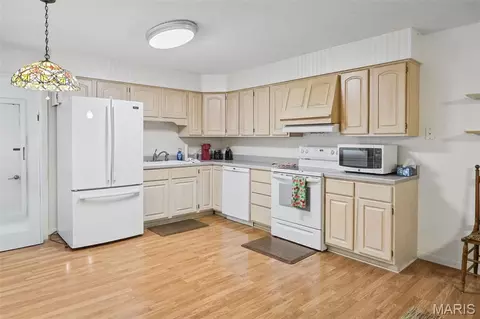 Kitchen - 1401 S 17th St, Herrin, IL 62948 photo 1 of 1