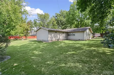 Exterior - 1401 S 17th St, Herrin, IL 62948 photo 6 of 6