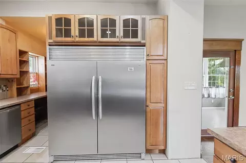 Kitchen - 536 E 6th St, Alton, IL 62002 photo 4 of 7