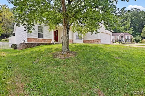 Exterior - 3711 Falcon View Dr, Arnold, MO 63010 photo 2 of 5