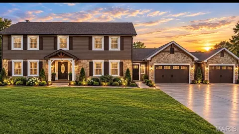 17630 Old Jamestown Rd, Florissant, MO 63034