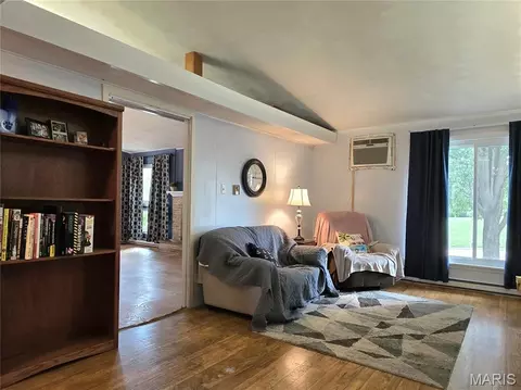 Living - 601 W 9th St, Washington, MO 63090 photo 3 of 4
