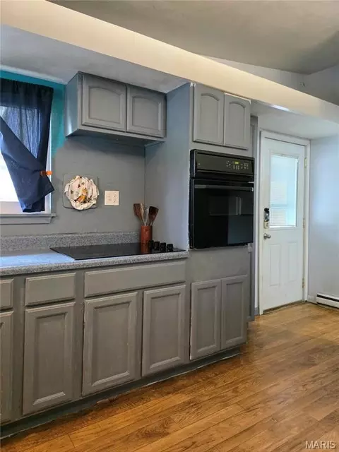 Kitchen - 601 W 9th St, Washington, MO 63090 photo 4 of 4