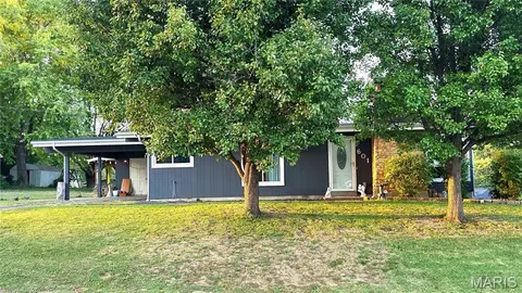 Other - 601 W 9th St, Washington, MO 63090 photo 2 of 8