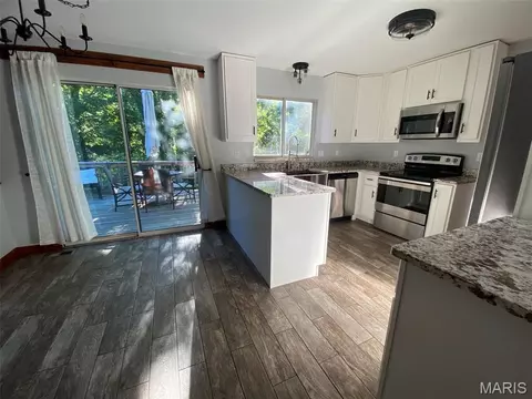 Kitchen - 4606 Hickory Ridge View Ct, Eureka, MO 63025 photo 1 of 4
