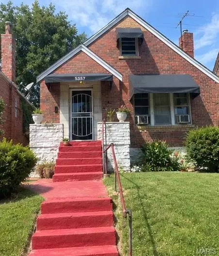 5357 Claxton Ave, Saint Louis, MO 63120