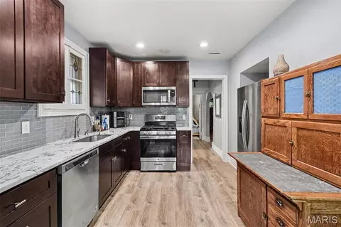 Kitchen - 5218 Gresham Ave, Saint Louis, MO 63109 photo 2 of 3