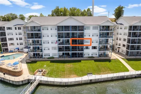 18031 Blue Anchor Dr #332, Gravois Mills, MO 65037