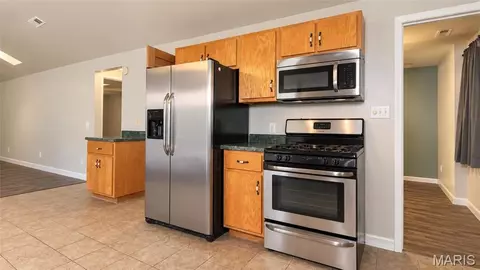 Kitchen - 1035 Jacks Fork Rd, Other, MO 65548 photo 6 of 7