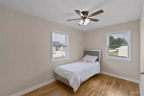 Bedroom - 712 Highland Dr, O'fallon, MO 63366 photo 5 of 7