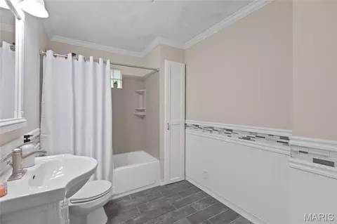 Bath - 712 Highland Dr, O'fallon, MO 63366 photo 1 of 3