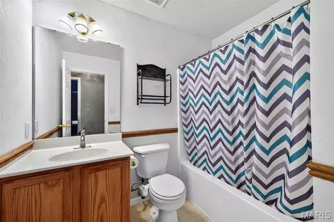 Bath - 2182 San Simeon Dr, Arnold, MO 63010 photo 2 of 5