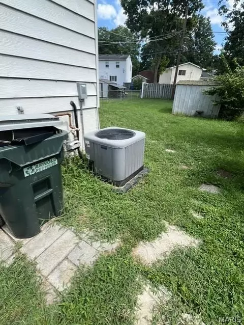 Exterior - 2235 Jackson Dr, Arnold, MO 63010 photo 2 of 3