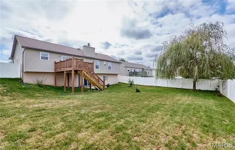 Exterior - 209 Gentle Pine Ln, Winfield, MO 63389 photo 6 of 8
