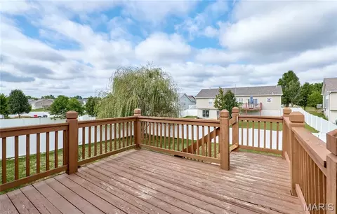 Exterior - 209 Gentle Pine Ln, Winfield, MO 63389 photo 5 of 8