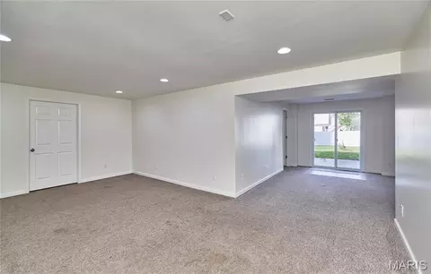 Living - 209 Gentle Pine Ln, Winfield, MO 63389 photo 7 of 9